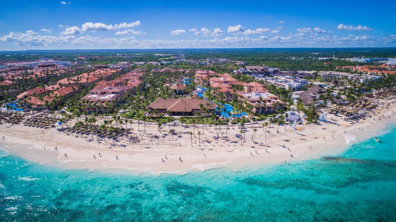 Majestic Colonial Punta Cana (Adults Only) Exterior foto Aerial view of the resort