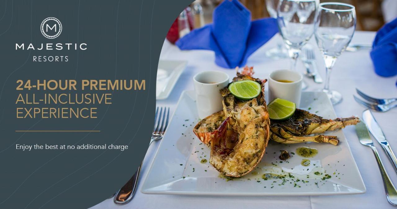 Majestic Colonial Punta Cana (Adults Only) Exterior foto A lobster prepared at the restaurant